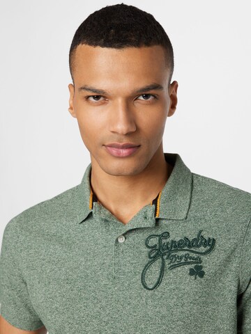 Superdry Regular Fit Shirt in Grün