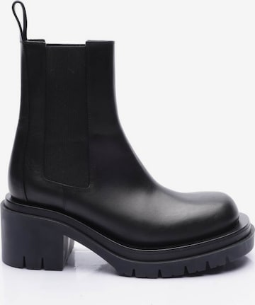 Bottega Veneta Dress Boots in 40 in Black: front