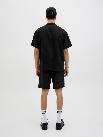 JACK & JONES Comfort fit Button Up Shirt 'JOREASTER PATRAS' in Black