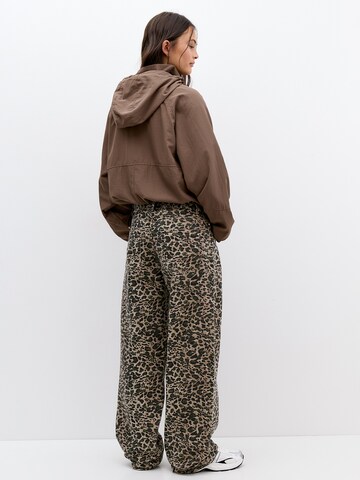 Geacă de primăvară-toamnă de la Pull&Bear pe maro