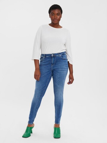 Coupe slim Jean 'LUX' Vero Moda Curve en bleu