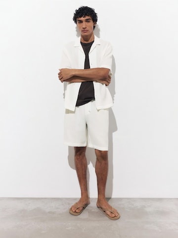 Pull&Bear Normální Kalhoty – bílá