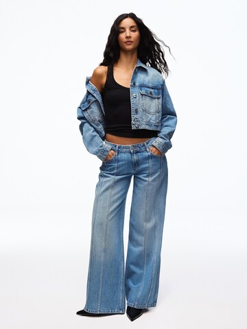regular Jeans di Bershka in blu: frontale