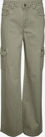 Vero Moda Curve Regular Cargo Pants 'TESSA' in Green: front