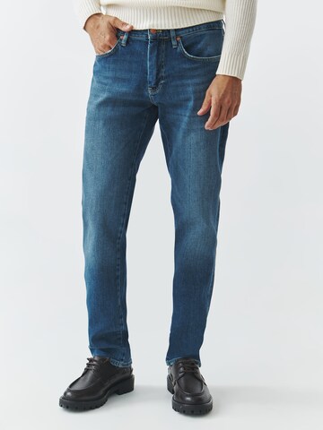 Coupe slim Jean 'KARMIN' TATUUM en bleu : devant