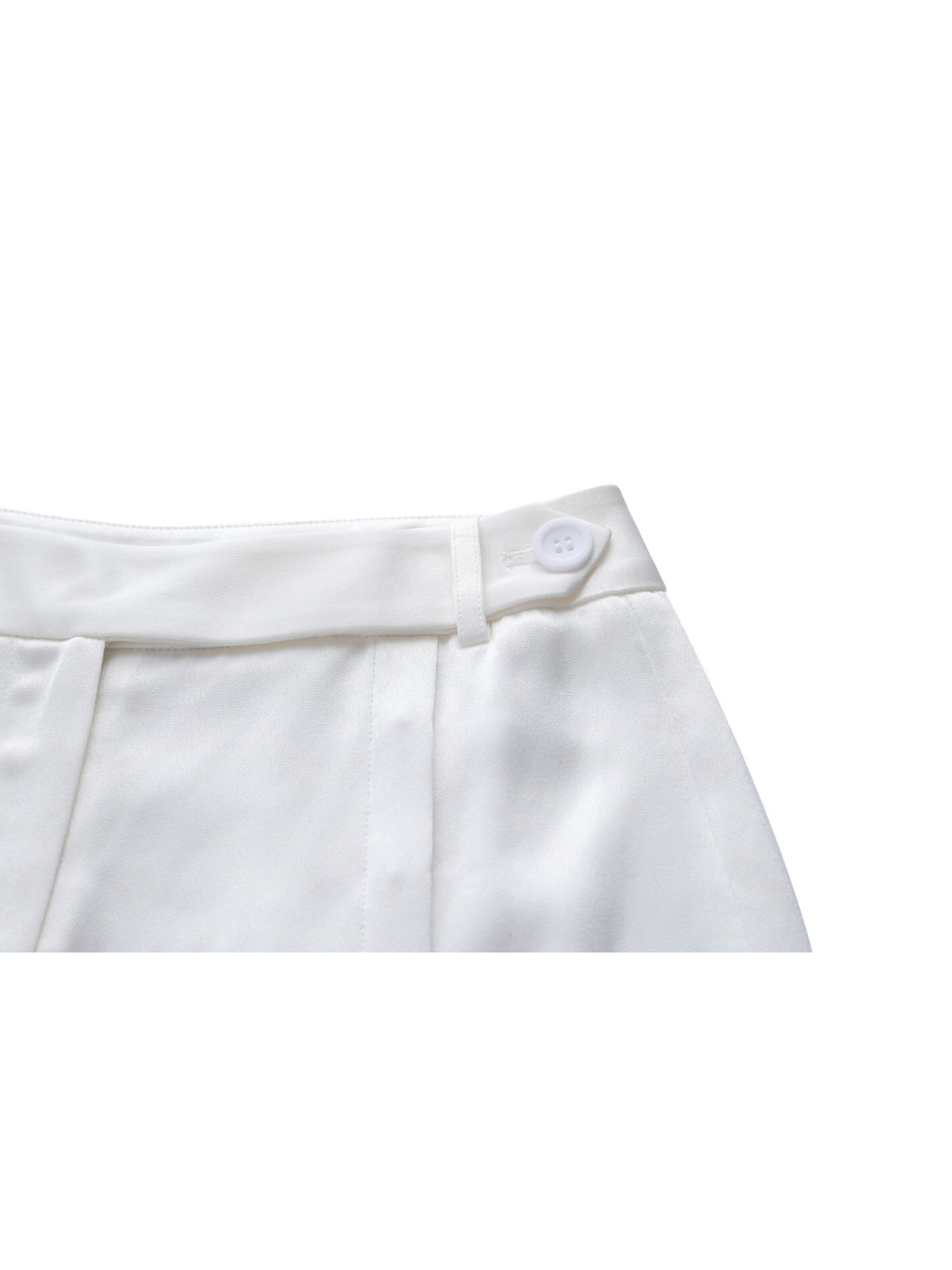 regular Pantaloni 'Hand-Sewn Slit Trousers' di iellele in bianco