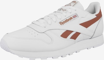 Reebok Sneakers in White: front