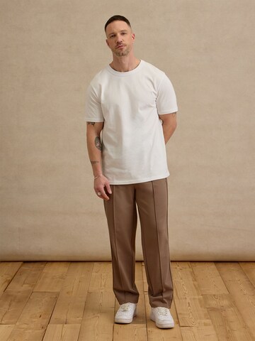 DAN FOX APPAREL Обычный Штаны 'Bastian' в Бежевый