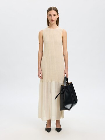 Robe SELECTED en beige : devant