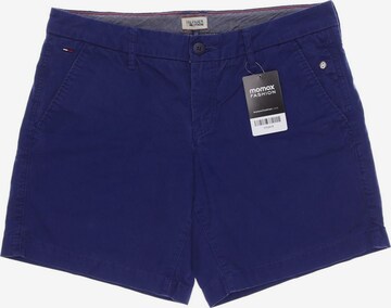 Tommy Jeans Shorts in M in Blue: front