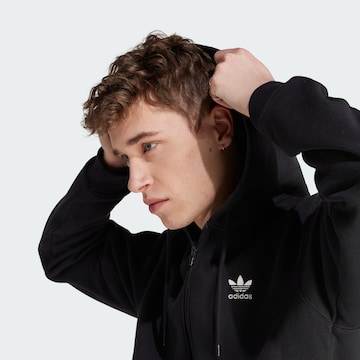 ADIDAS ORIGINALS Sweatjacke 'Trefoil Essentials' in Schwarz