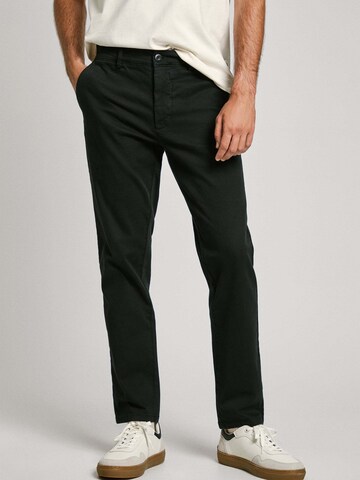 Coupe slim Pantalon chino Pepe Jeans en noir : devant