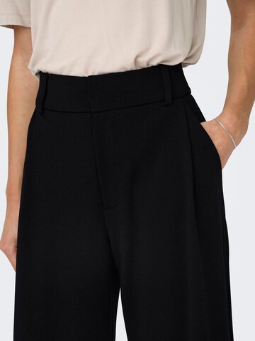 Wide leg Pantaloni con pieghe 'JDYGeggo' di JDY in nero