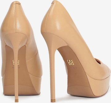 Kazar Pumps in Beige