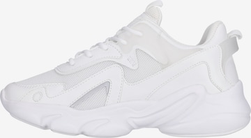 Cruz Sneakers 'Oyearu' in White