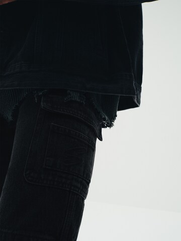 Regular Jeans cargo 'Zehra' Sinned x ABOUT YOU en noir