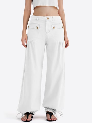 Imily Bela Wide leg Jeans in White: front