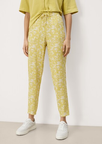 s.Oliver Tapered Pants in Yellow