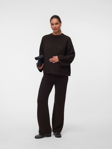 Vero Moda Maternity - Jersey 'VMMSupreme' en marrón