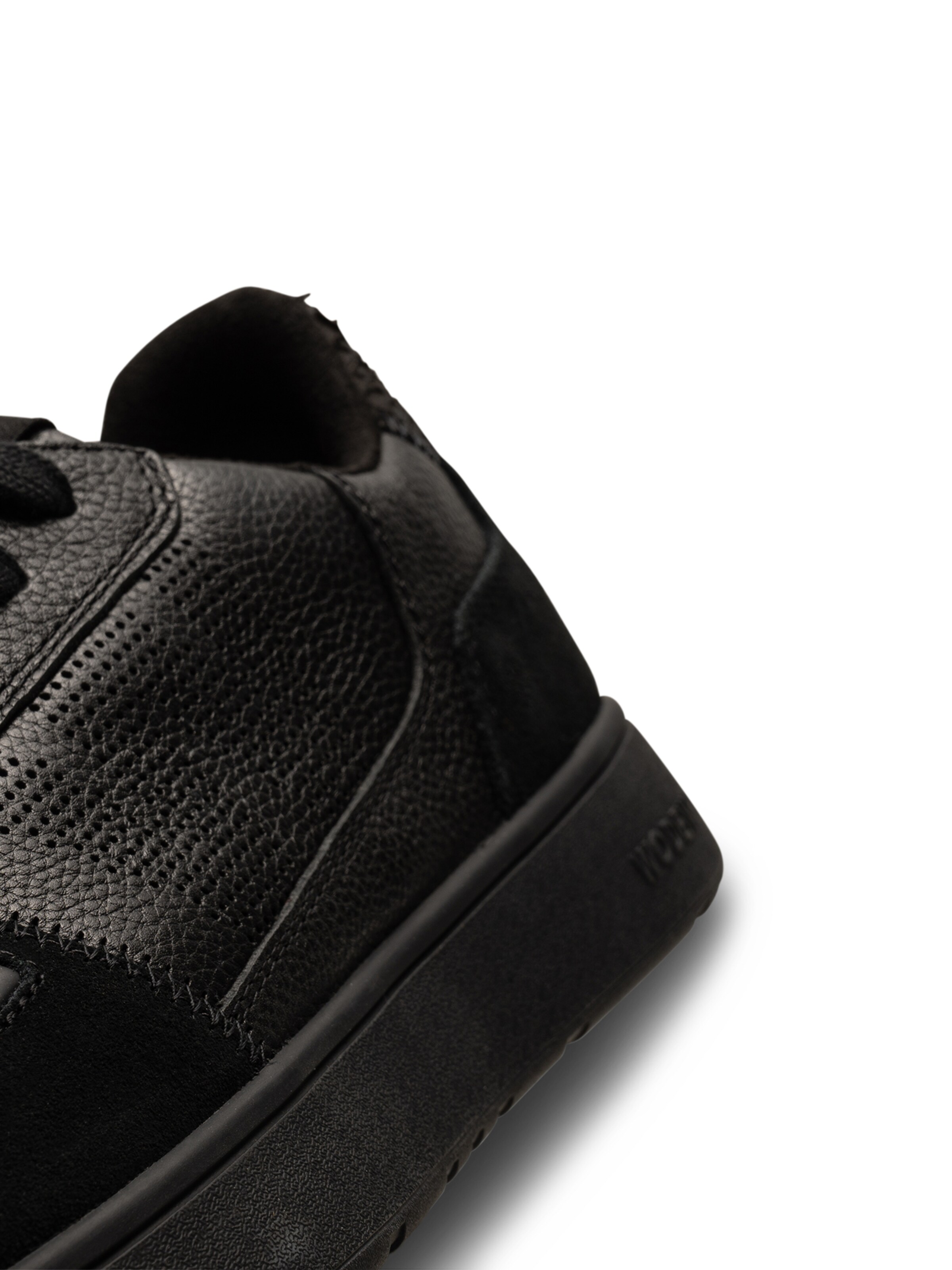 WODEN Sneakers 'Halfdan' in Black