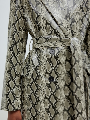 EDITED Overgangsfrakke 'Anais' i grå
