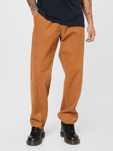 RVCA Regular Broek 'AMERICANA' in Bruin: voorkant