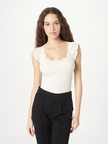 rosemunde Top in Beige: front