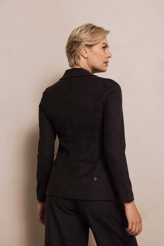 Zhrill Blazer in Black