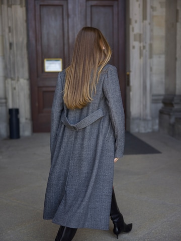RÆRE by Lorena Rae Between-Seasons Coat 'Kaley' in Grey