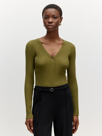 Pullover 'Alesia' di EDITED in verde: frontale