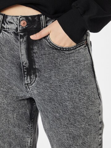 NEW LOOK Slim fit Jeans 'IZZY' in Black