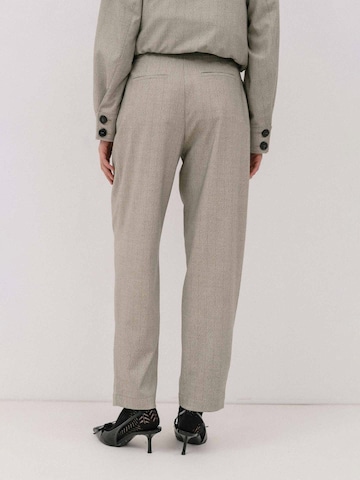 4TAILORS - Regular Calças em bege