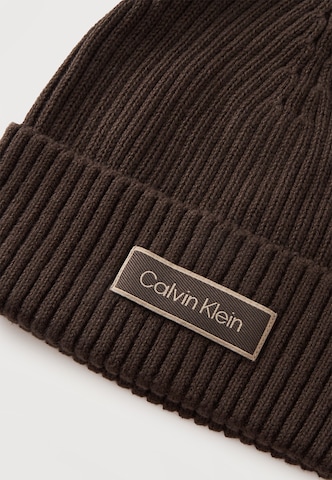 Bonnet Calvin Klein en marron