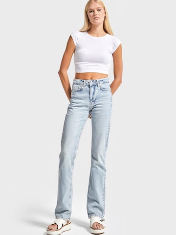 IT'S BASIC Regular Jeans 'Straight High Rise Jeans' in Blauw