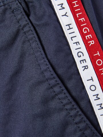 TOMMY HILFIGER Szabványos Nadrág - kék