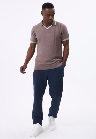 Felix Hardy T-shirt i brun: framsida
