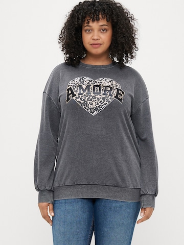 Sweat-shirt 'CARLAUREN' ONLY Carmakoma en noir : devant