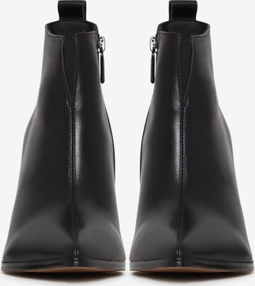 CESARE GASPARI Ankle Boots in Schwarz