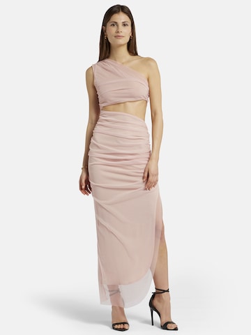 Nicowa Dress in Pink: front