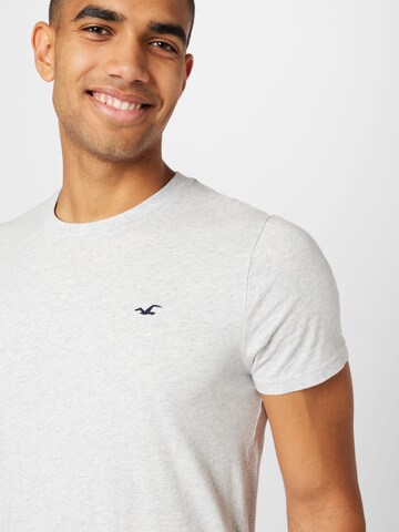 HOLLISTER - Camiseta en gris