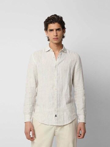 Coupe regular Chemise 'Icon Fancy' Scalpers en beige : devant