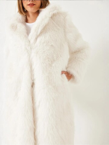 Bianco Lucci Between-Seasons Coat in White