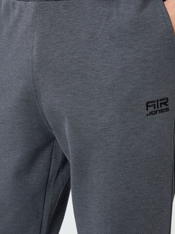 Survêtement 'Aktive Sets' Tommy Life en gris