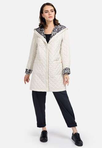 HELMIDGE Winter Jacket in White: front