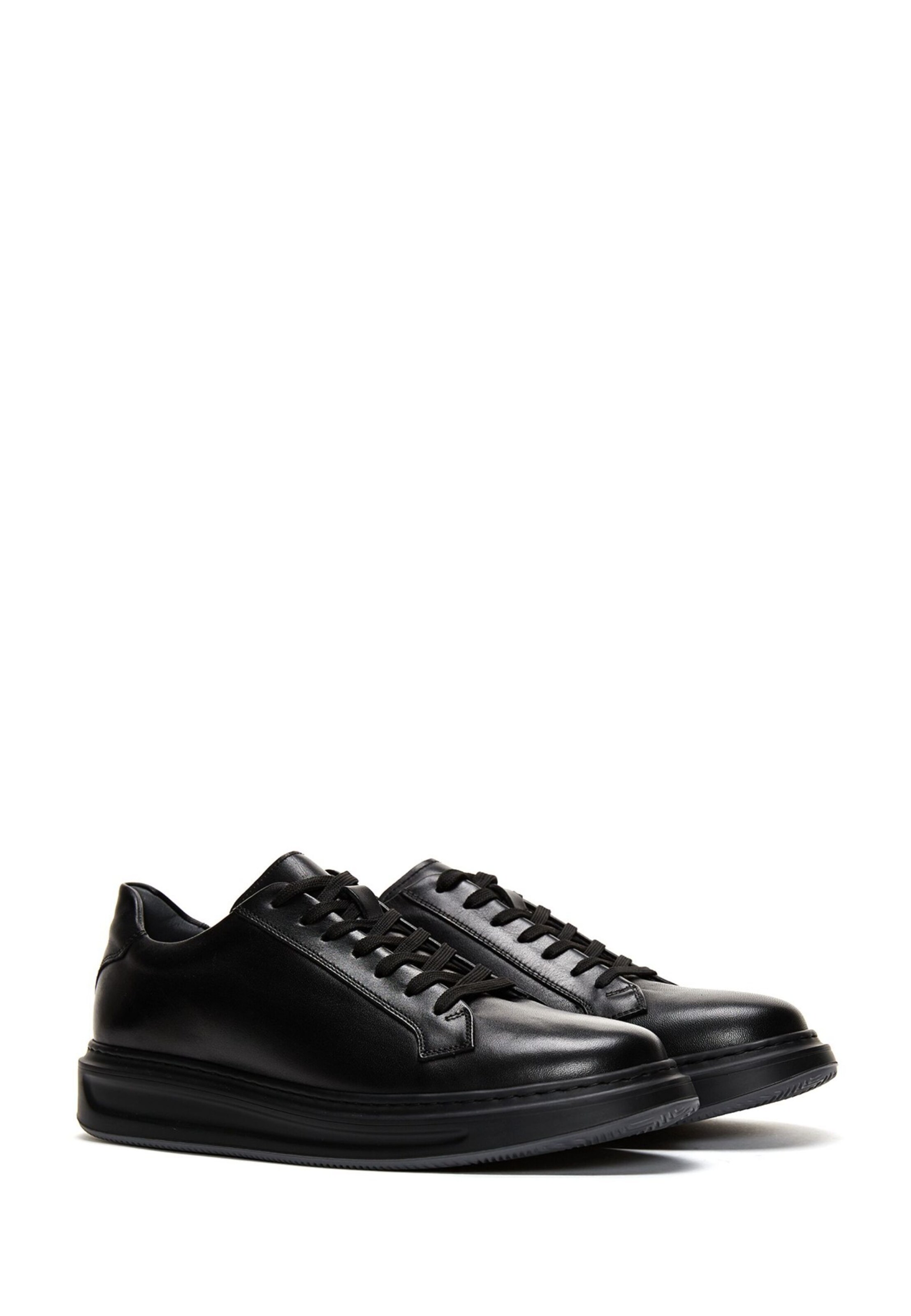 Derimod Athletic lace-up shoe in Black