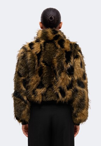 RINO & PELLE - Chaqueta de entretiempo 'Ambra' en marrón: atrás