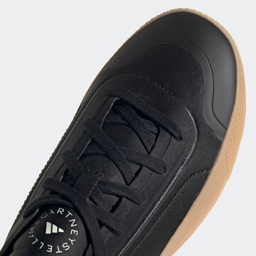 Scarpa sportiva 'Treino' di ADIDAS BY STELLA MCCARTNEY in nero