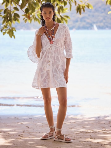 love & roses Beach dress in White