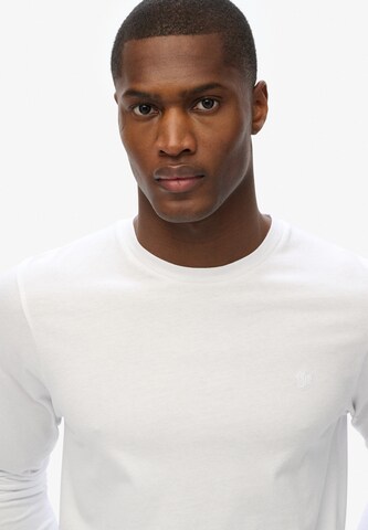T-Shirt 'Essential' Superdry en blanc