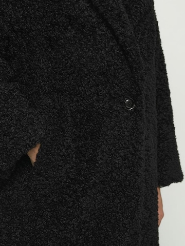 Fiorella Rubino Wintermantel in Zwart